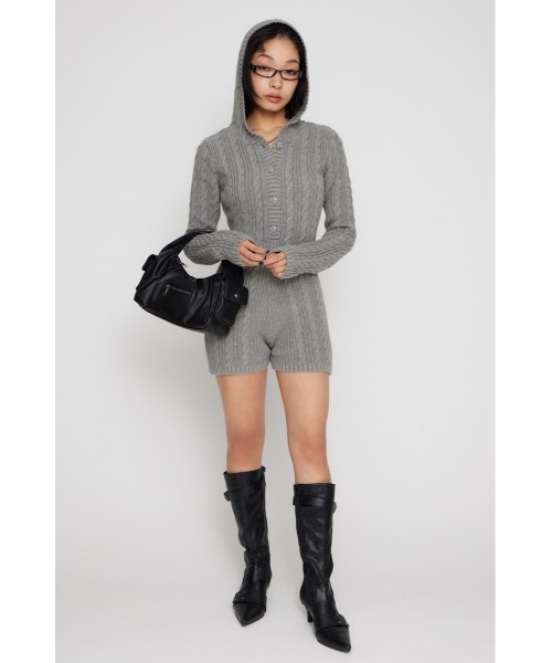 LAGUA GEM（ラグアジェム）の「HOODIE CABLE ロンパース（つなぎ/オールインワン・レディース・アイボリー/ブラック/杢グレー・SMALL/MEDIUM）」の17枚目の写真