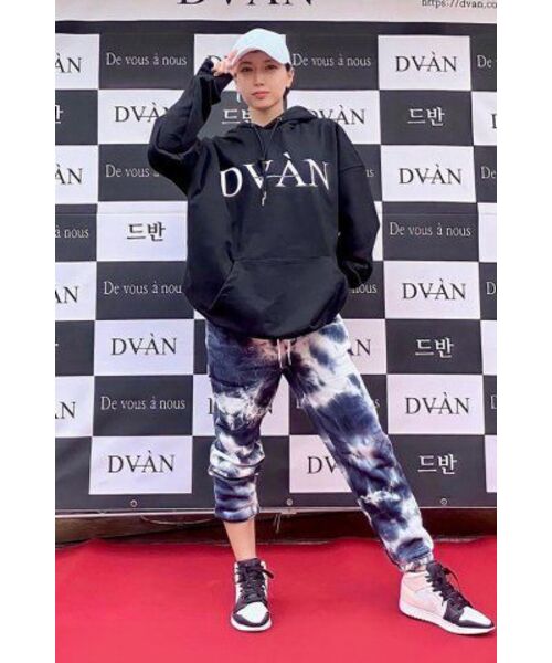 DVAN(ドゥヴァン)の「RAINBOW HOODIE BLACK レインボークラウドフードパーカー(パーカー・レディース・その他・1)」の6枚目の写真
