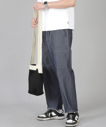 SAINTCREW（セントクルー）の「Minimal Mini Crossbody Bag MMC-129 Cream Black（メッセンジャーバッグ）」