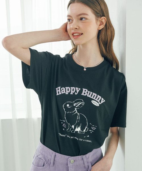 LULUCHOU(ルルシュ)の「Happy Bunny T-shirt - BLACK(Tシャツ/カットソー・レディース・その他・FREE)」の3枚目の写真