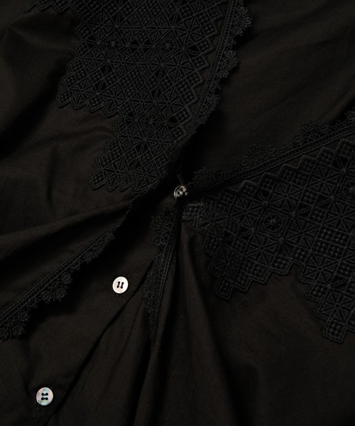 SALON adam et rope'（サロン アダム エ ロペ）の「クロスレースケープブラウス（シャツ/ブラウス・レディース・ブラック/オフホワイト・FREE）」の22枚目の写真