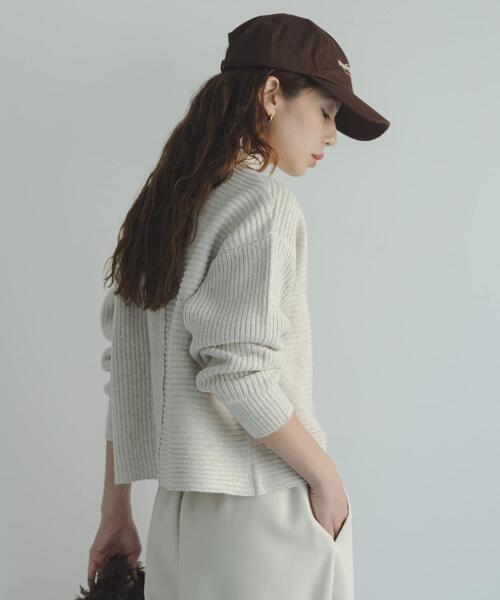 URBAN RESEARCH Sonny Label（アーバンリサーチサニーレーベル）の「畦切替えニットプルオーバー（ニット/セーター・レディース・ピンク/チャコールグレー/ブルー/ライトベージュ・FREE）」の7枚目の写真