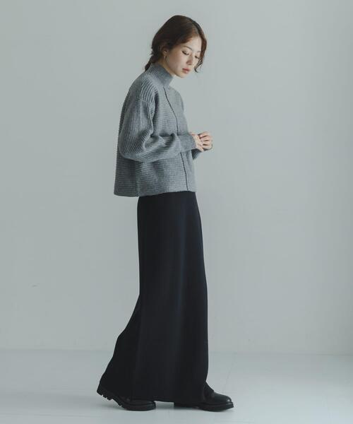 URBAN RESEARCH Sonny Label（アーバンリサーチサニーレーベル）の「畦切替えニットプルオーバー（ニット/セーター・レディース・ライトベージュ/チャコールグレー/ブルー/ピンク・FREE）」の14枚目の写真