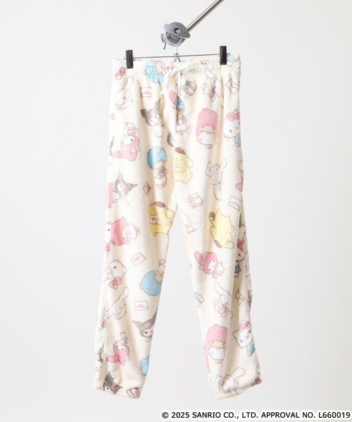 sanrio（サンリオ）の「sanrio characters サンリオキャラクターズ フリース セットアップ（ルームウェア/パジャマ・レディース・サックスブルー/オフホワイト・M/L）」の3枚目の写真