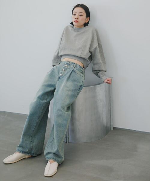 KBF（ケイビーエフ）の「『3サイズ展開』タックボタンアップデニム（デニムパンツ・レディース・ブルー/ライトブルー・38/34/36）」の12枚目の写真