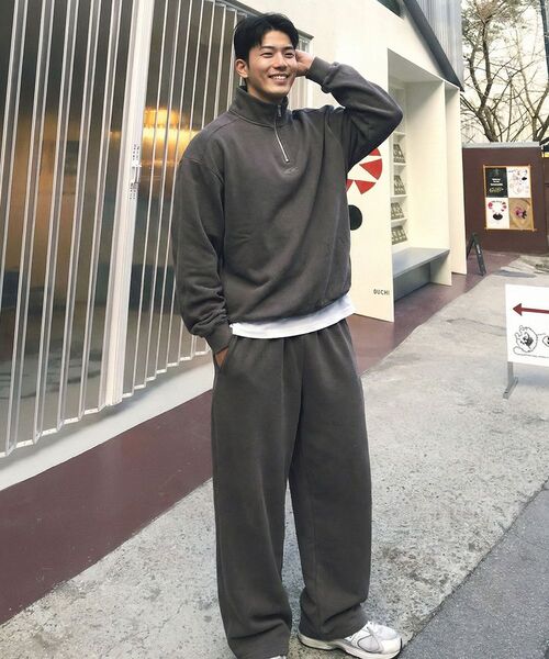 PHERMENON(フェルメノン)の「ピグメントオーバーサイズワイドストリングジョガーパンツ - グレー(スウェットパンツ・メンズ・その他・1/2)」の8枚目の写真