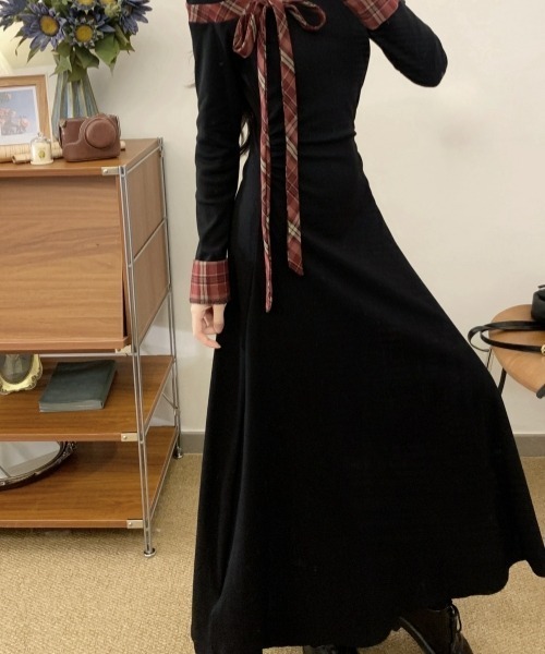 gossip!ロサンゼルス(ゴシップロサンゼルス)の「【Y2Kガーリー】レトロオフショルダーチェックリボンワンピース(ワンピース・レディース・ブラック・FREE)」の22枚目の写真