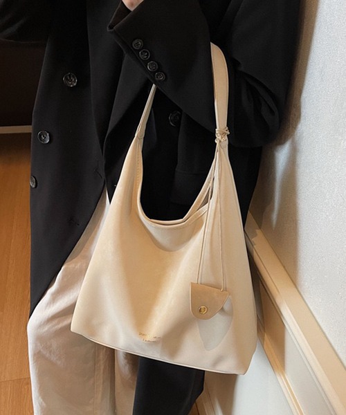 WESTSEA（ウエストシー）の「ムラ調 フェイクレザー ワンショルダーバッグ 軽量 薄手（ショルダーバッグ・レディース・ブラウン/オフホワイト/ブラック・FREE）」の7枚目の写真