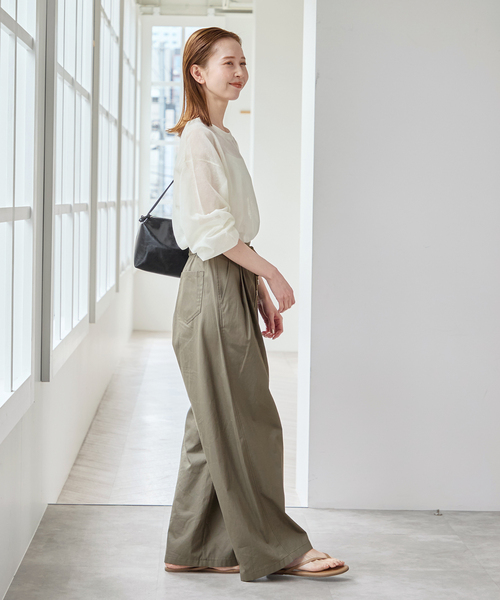 U by SPICK&SPAN(ユーバイスピックアンドスパン)の「【LOW CLASSIC / ロウクラシック】Lc LEATHER CARAMEL BOX BAG(ショルダーバッグ・レディース・ブラック・FREE)」の3枚目の写真