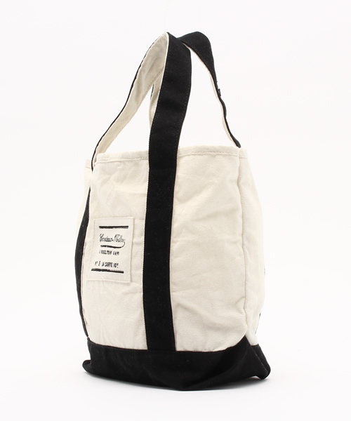 salut!（サリュ!）の「ｷｬﾝﾊﾞｽﾗﾝﾁﾄｰﾄ（トートバッグ・レディース・ブラック/ネイビー/レッド/ホワイト・FREE）」の10枚目の写真