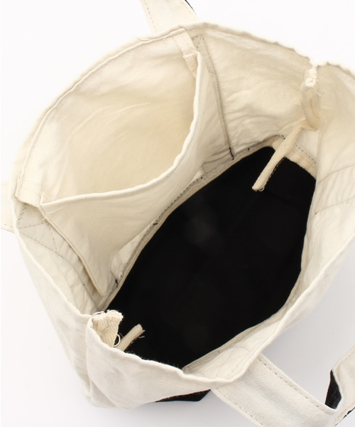 salut!（サリュ!）の「ｷｬﾝﾊﾞｽﾗﾝﾁﾄｰﾄ（トートバッグ・レディース・ブラック/ネイビー/レッド/ホワイト・FREE）」の7枚目の写真