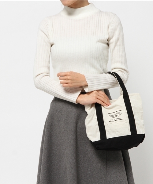 salut!（サリュ!）の「ｷｬﾝﾊﾞｽﾗﾝﾁﾄｰﾄ（トートバッグ・レディース・ブラック/ネイビー/レッド/ホワイト・FREE）」の9枚目の写真