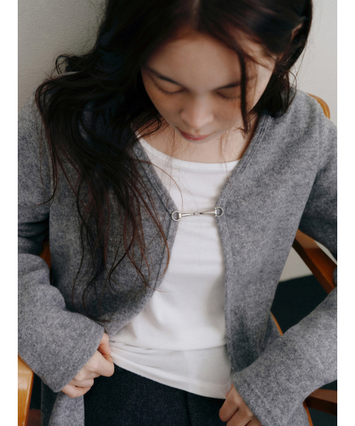 Yuje(ユジェ)の「POWDER CARDIGAN (3color)(カーディガン/ボレロ・レディース・グレー/ブラック/PINK・FREE)」の5枚目の写真