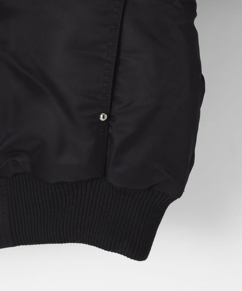 LAND MUSEUM(ランドミュージアム)の「【フード取り外し可】LAND MUSEUM/ファードッキングブルゾン(ブルゾン・メンズ・ブラック・MEDIUM/LARGE)」の6枚目の写真