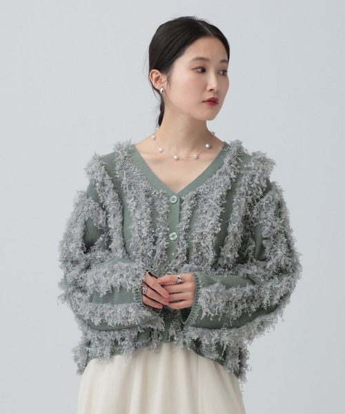 LEPSIM（レプシィム）の「5ゲージフラッフィーニットカーディガン　647673（カーディガン/ボレロ・レディース・アイボリー/チャコールグレー/グリーン系その他・FREE）」の3枚目の写真