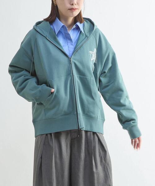CONVERSE TOKYO(コンバーストウキョウ)の「EMBROIDED LOGO ZIP HOODIE(パーカー・レディース・ブラック/グレー/グリーン・SMALL/MEDIUM)」の4枚目の写真