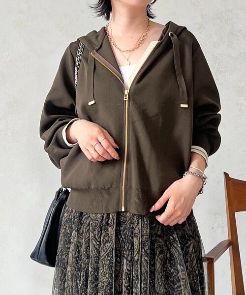 un dix cors（アンディコール）の「軽量配色ラメラインパーカー（カーディガン/ボレロ・レディース・ブラック/アイボリー・FREE）」の6枚目の写真