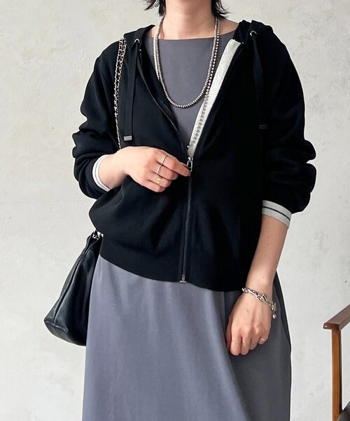 un dix cors（アンディコール）の「軽量配色ラメラインパーカー（カーディガン/ボレロ・レディース・ブラック/アイボリー・FREE）」の20枚目の写真