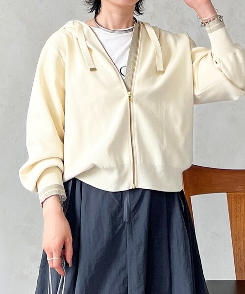un dix cors（アンディコール）の「軽量配色ラメラインパーカー（カーディガン/ボレロ・レディース・ブラック/アイボリー・FREE）」の22枚目の写真