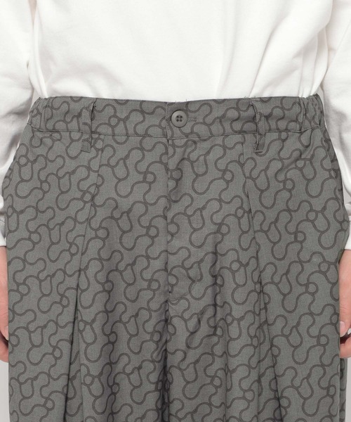 RAGEBLUE（レイジブルー）の「CURVE SEAM/Design Tuck 3D Wide Easy Pants/デザインタックワイドイージーパンツ（スラックス・メンズ・ブラック/グレー系その他/その他・MEDIUM/LARGE）」の9枚目の写真