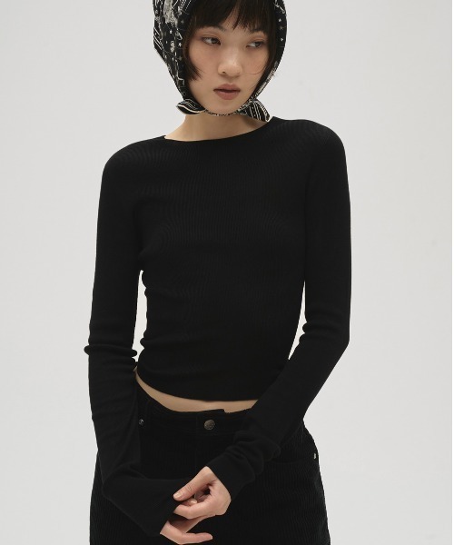 TODAYFUL（トゥデイフル）の「Compact Smooth Knit（ニット/セーター・レディース・ブラック/ダークブラウン/キナリ・FREE）」の6枚目の写真