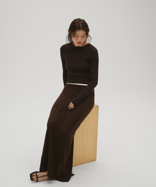 TODAYFUL（トゥデイフル）の「Compact Smooth Knit（ニット/セーター・レディース・ブラック/ダークブラウン/キナリ・FREE）」の5枚目の写真