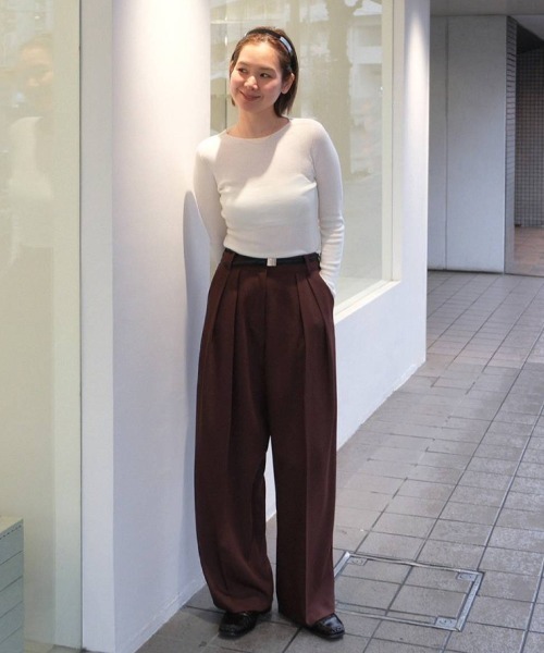 TODAYFUL（トゥデイフル）の「Compact Smooth Knit（ニット/セーター・レディース・ブラック/ダークブラウン/キナリ・FREE）」の10枚目の写真