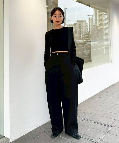 TODAYFUL（トゥデイフル）の「Compact Smooth Knit（ニット/セーター・レディース・ブラック/ダークブラウン/キナリ・FREE）」の8枚目の写真