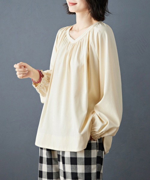 ONEP STAR(ワンピスター)の「ギャザーネック×ラウンド裾ブラウス(シャツ/ブラウス・レディース・ライトグリーン/ベージュ・X-LARGE/LARGE/MEDIUM)」の11枚目の写真