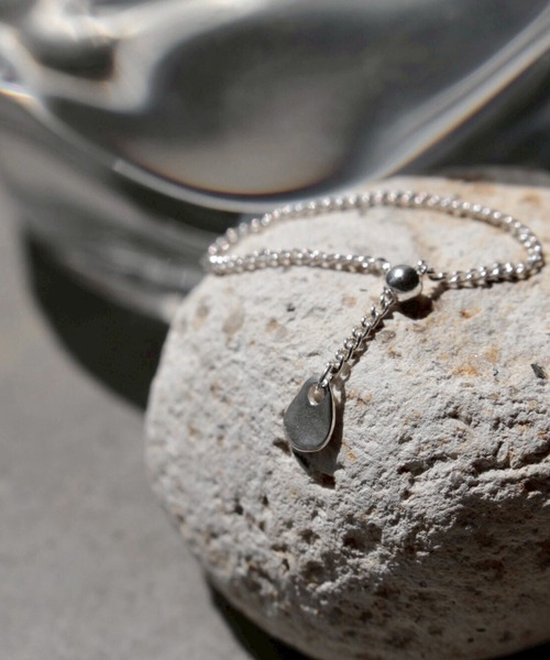 norme(ノーム)の「【SILVER925】ノーム タグ チェーン リング (トライアングル タイプ) / norme tag chain ring (Triangle type)(リング・レディース・シルバー・FREE)」の3枚目の写真