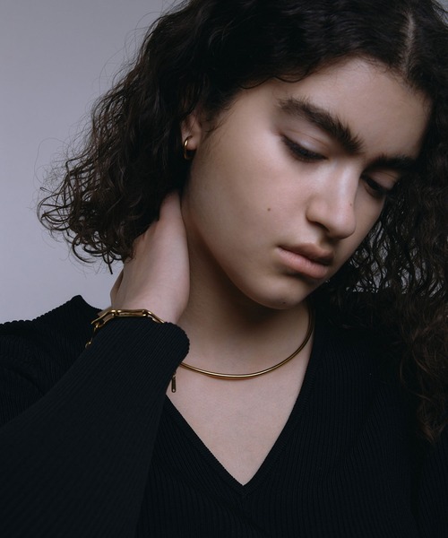 CENE(セネ)の「【CENE】セネ/プレインフープイヤリング/17mm(イヤリング・レディース・ゴールド/シルバー・FREE)」の3枚目の写真