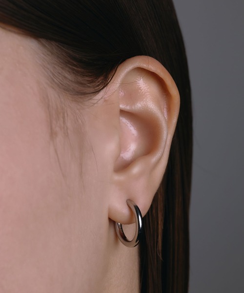 CENE(セネ)の「【CENE】セネ/プレインフープイヤリング/17mm(イヤリング・レディース・ゴールド/シルバー・FREE)」の10枚目の写真