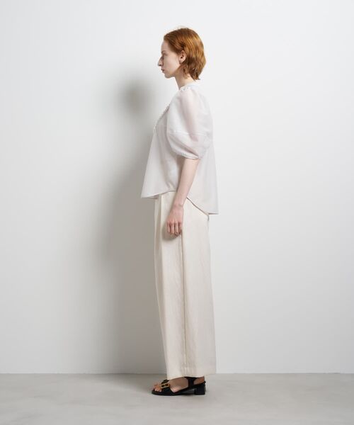 LANVIN en Bleu（ランバンオンブルー）の「カールマイヤーフリルブラウス（シャツ/ブラウス・レディース・グレー/キャメル/オフホワイト・38）」の13枚目の写真