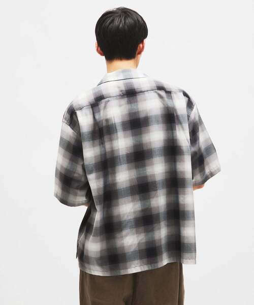 PENDLETON(ペンドルトン)の「PENDLETON / ペンドルトン 別注 TR ツイル 半袖 オープンカラーシャツ(シャツ/ブラウス・メンズ・ライトグリーン/ブラック/ブルー系その他/ブラウン系その他・LARGE/MEDIUM)」の11枚目の写真
