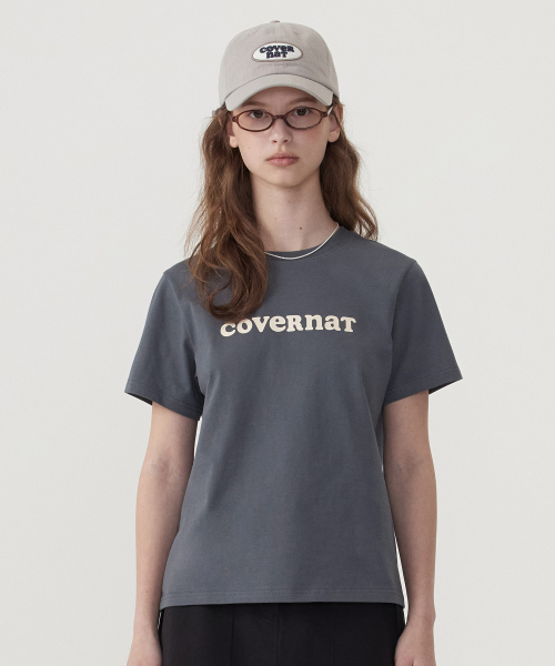 COVERNAT WOMAN(カバーナットウーマン)の「ウーマン クール コットン クーパー ロゴ Tシャツ チャコール(Tシャツ/カットソー・レディース・その他・WS/WM/LARGE)」の1枚目の写真