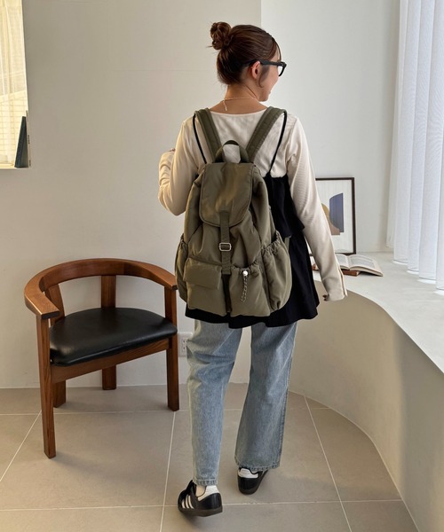 DISCOAT（ディスコート）の「【Enlude】パデットナイロンミリタリーリュック《ユニセックス》（バックパック/リュック・レディース・カーキ/ブラック・FREE）」の9枚目の写真