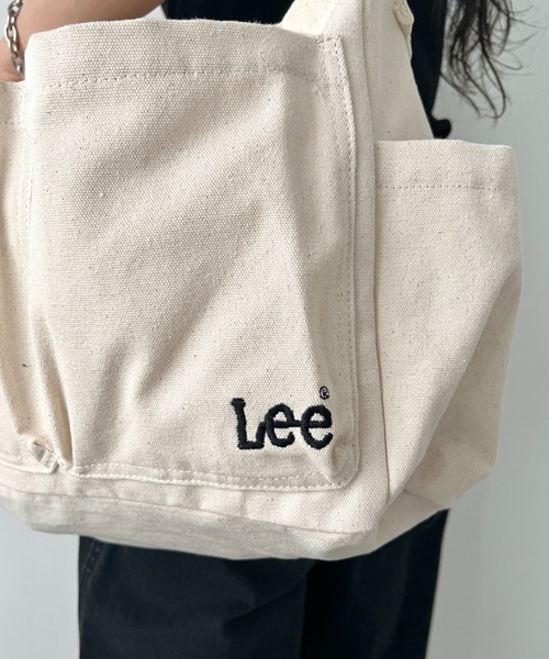 Lee(リー)の「Lee/立体ポケット キャンバスショルダーバッグ/A4対応/ ユニセックス(ショルダーバッグ・レディース・ブラック/オフホワイト・FREE)」の4枚目の写真