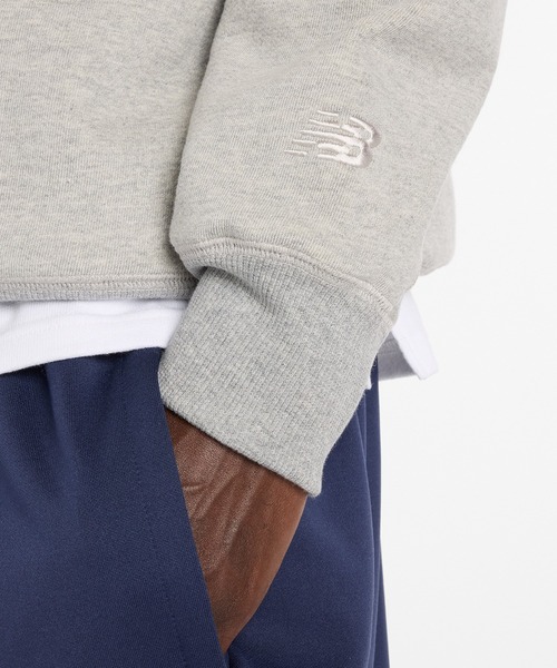 NEW BALANCE(ニューバランス)の「NEW BALANCE NB Grey Regular fit crew neck MT61H143(スウェット・メンズ・グレー/チャコールグレー・M/L)」の4枚目の写真