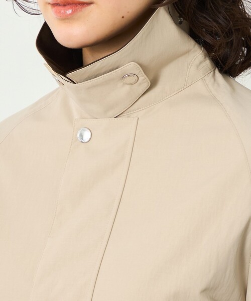 MACKINTOSH PHILOSOPHY(マッキントッシュ フィロソフィー)の「GREY LABEL 【SOMERFORD(サマーフォード)】ライトタフタ製(ステンカラーコート・レディース・ブラック/ベージュ系その他4・2/6)」の8枚目の写真