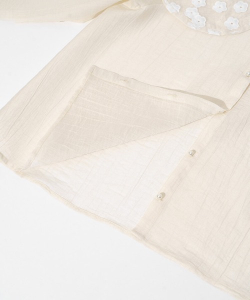 flower(フラワー)の「ボタニカルカラーブラウス(シャツ/ブラウス・レディース・ホワイト/アイボリー・FREE)」の10枚目の写真