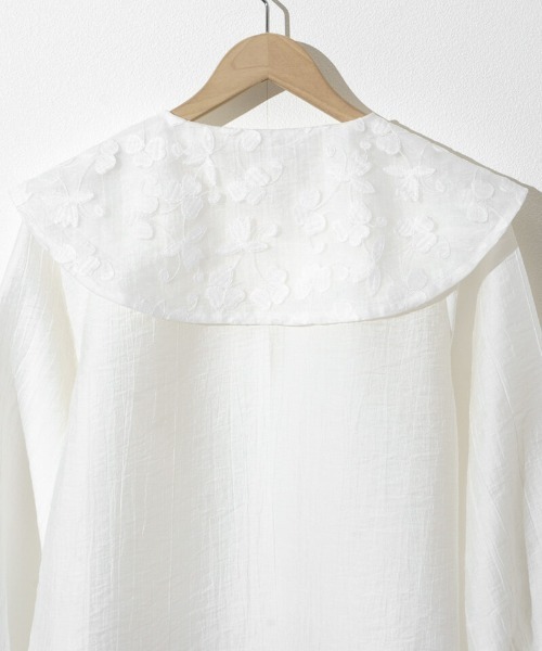 flower(フラワー)の「ボタニカルカラーブラウス(シャツ/ブラウス・レディース・ホワイト/アイボリー・FREE)」の15枚目の写真