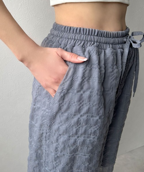 bohmal(ボマール)の「チェック柄シアー接触冷感イージーパンツ(その他パンツ・レディース・レッド/グレー/ブラック/イエロー・LARGE/MEDIUM)」の16枚目の写真