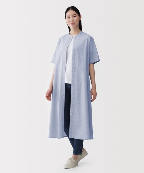 無印良品(ムジルシリョウヒン)の「婦人 涼感 半袖シャツワンピース(シャツワンピース・レディース・ブラック/ホワイト系/サックスブルー系・S/M/L/XL)」の14枚目の写真