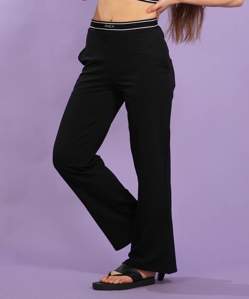 RVCA(ルーカ)の「RVCA/ルーカ ロングパンツ ラッシュ レギンス SURF JQ WEST PT BG043869 UT(その他パンツ・レディース・ブラック/ホワイト/ライトカーキ・M/S)」の2枚目の写真