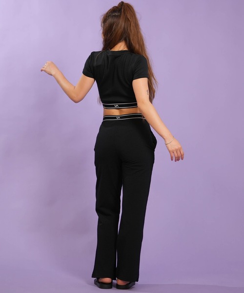 RVCA(ルーカ)の「RVCA/ルーカ ロングパンツ ラッシュ レギンス SURF JQ WEST PT BG043869 UT(その他パンツ・レディース・ブラック/ホワイト/ライトカーキ・M/S)」の4枚目の写真