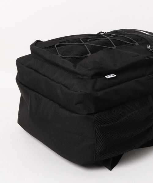 FILA（フィラ）の「FILA（フィラ）撥水加工 ドローコードデザインバックパック  カラビナ付き/リュックサック A4 PC収納 メンズ レディース 通学 通勤（バックパック/リュック・メンズ・ブラック×ブラック/ブラック×レッド/ブラック×ブルー・FREE）」の5枚目の写真