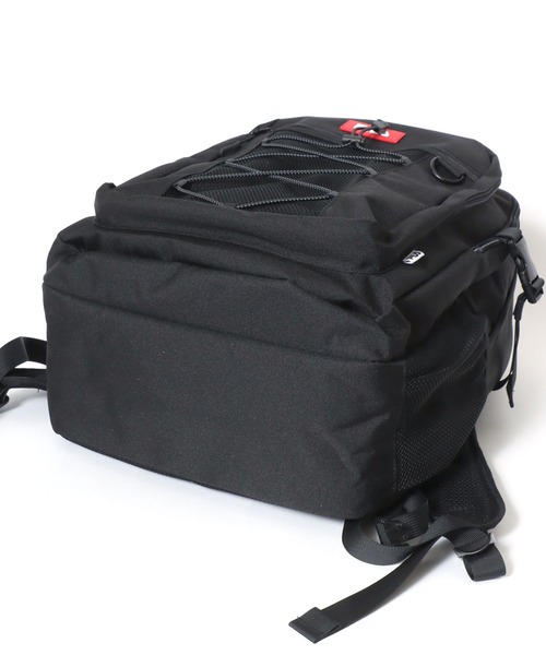 FILA(フィラ)の「FILA(フィラ)撥水加工 ドローコードデザインバックパック カラビナ付き/リュックサック A4 PC収納 メンズ レディース 通学 通勤(バックパック/リュック・メンズ・ブラック×ブラック/ブラック×レッド/ブラック×ブルー・FREE)」の16枚目の写真