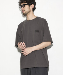 Firsthand（ファーストハンド）の「Firsthand/ファーストハンド 6オンス フロントロゴ 刺繍 クルーネックTシャツ / ワンポイントデザインTシャツ LEFT CHEST EMBROIDERY PSD（Tシャツ/カットソー）」
