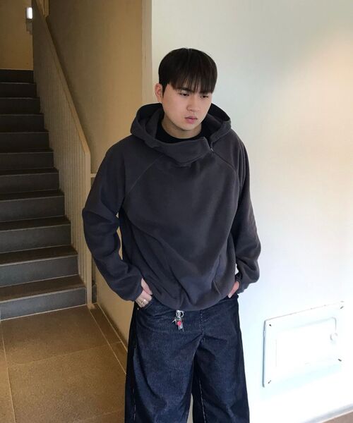 BASEMOMENT(ベースモーメント)の「ダイアグナルジップアップフリースフードパーカー ブラック(パーカー・メンズ・その他・M/L)」の6枚目の写真