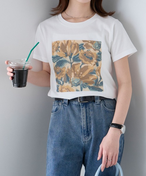 BONLECILL（ボンルシール）の「フラワーアートプリントT（Tシャツ/カットソー・レディース・オフホワイト/ネイビー/チャコールグレー・FREE）」の4枚目の写真